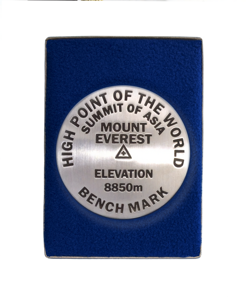 HIGHPOINT OF THE WORLD EVEREST Paperweight