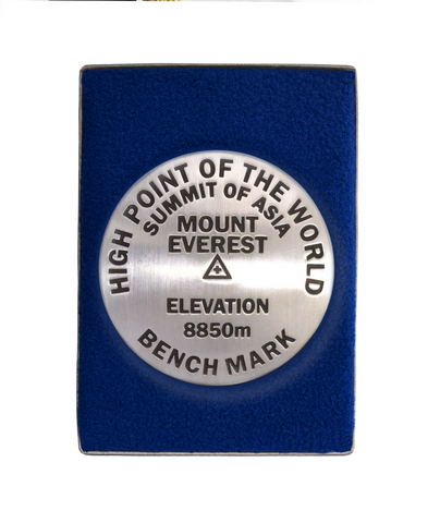 HIGHPOINT OF THE WORLD EVEREST Paperweight